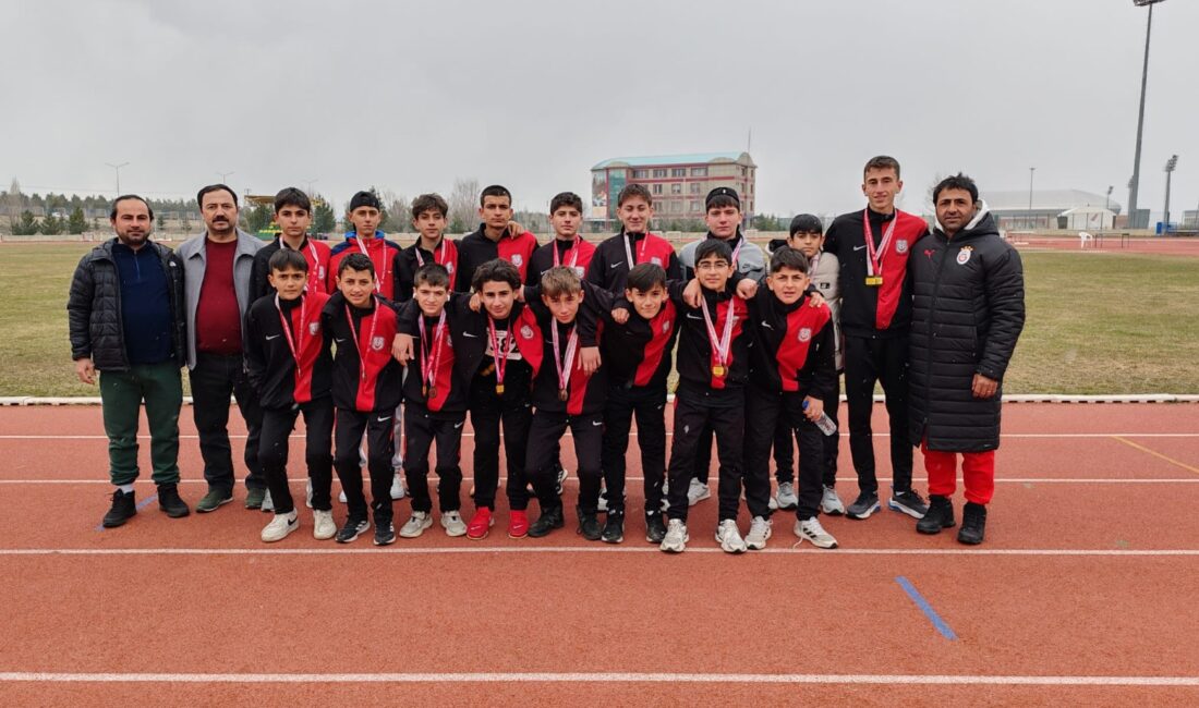 İMKB Müşir Zeki Paşa Ortaokulu, Erzurum’da düzenlenen Atletizm Yıldızlar Grup